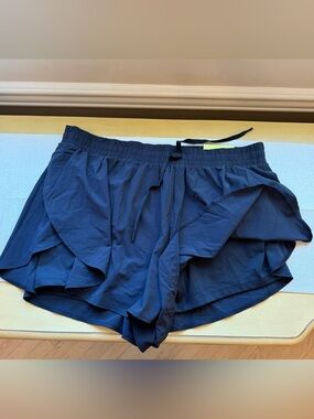 Woman’s High Rise Flutter Running Shorts 2-in-1 Built In Liner Black L NWT